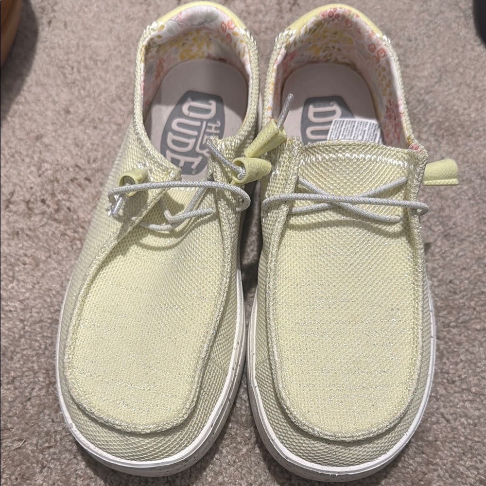 Hey Dude Womens Shoes - light yellow